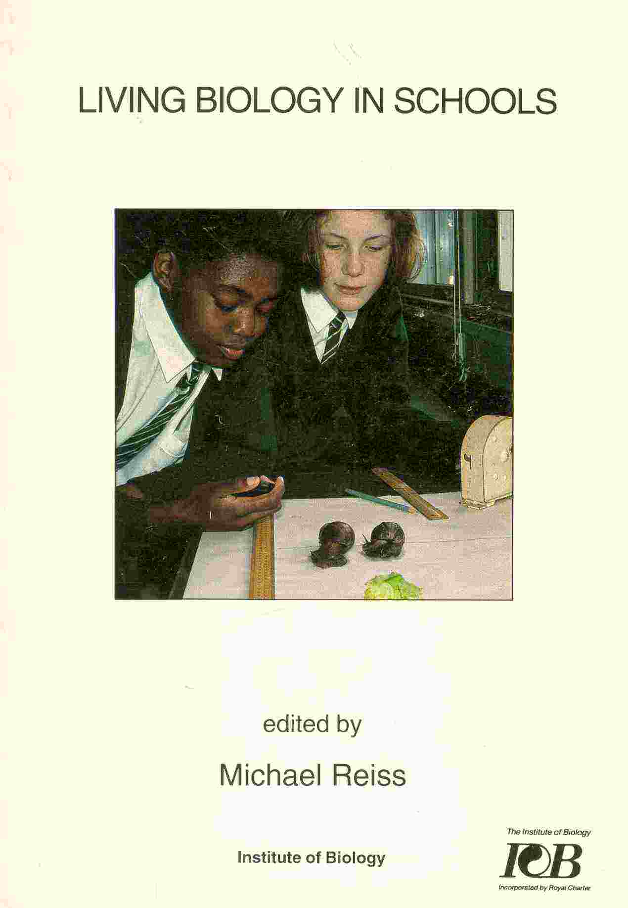 Living biology in the classroom